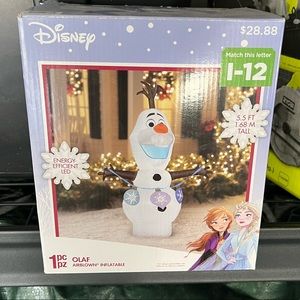 Inflatable Olaf Yard Decor